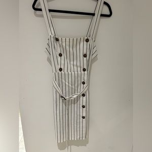 Forever 21 bodycon dress with buttons